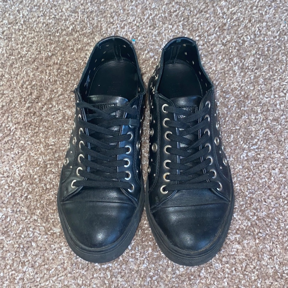 Black leather Versace Shoes size 38 EUR